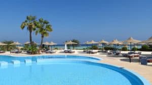 Pool at a all-inclusive hotels near Stingray Villa in Cozumel Mexico